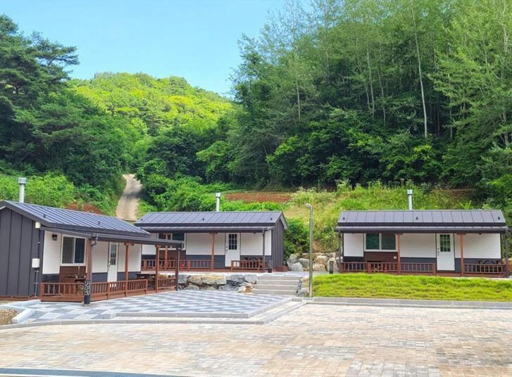 Yeongwol Taehwasan Village Experience Pension المظهر الخارجي الصورة